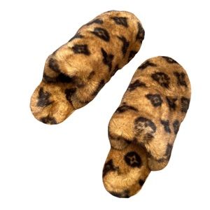 Faux fur LV style slippers